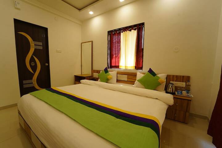 Room 28 of 55