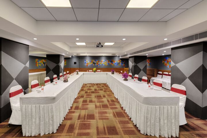 Ballroom/Hall 46 of 75