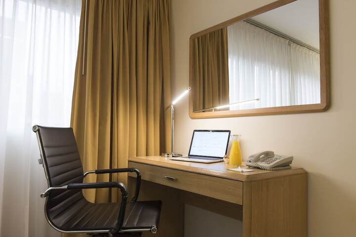 Room 29 of 124