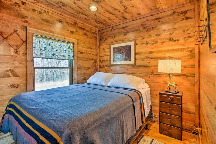 Room 6 of 25