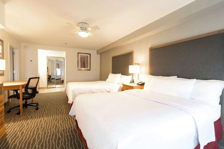 Room 3 of 23