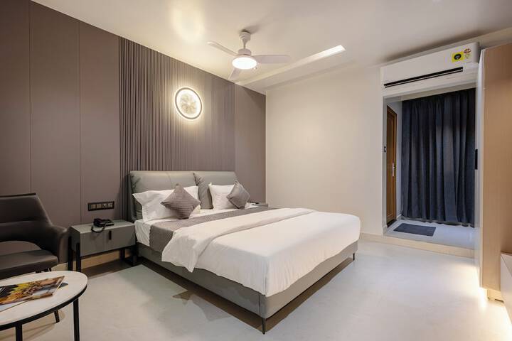 Room 3 of 35
