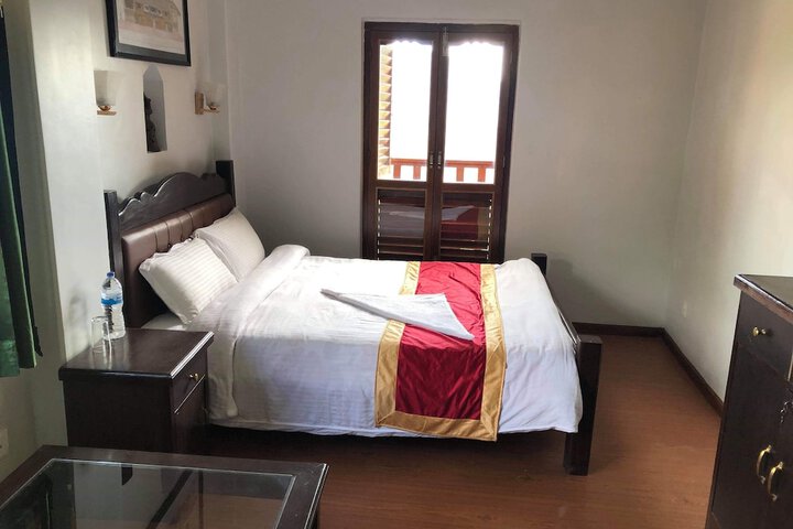 Room 14 of 28