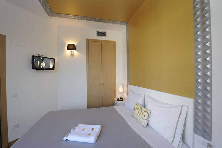 Room 19 of 50