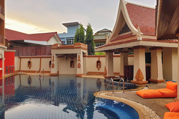 Hotel 66 of 77