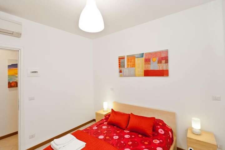 Room 7 of 36