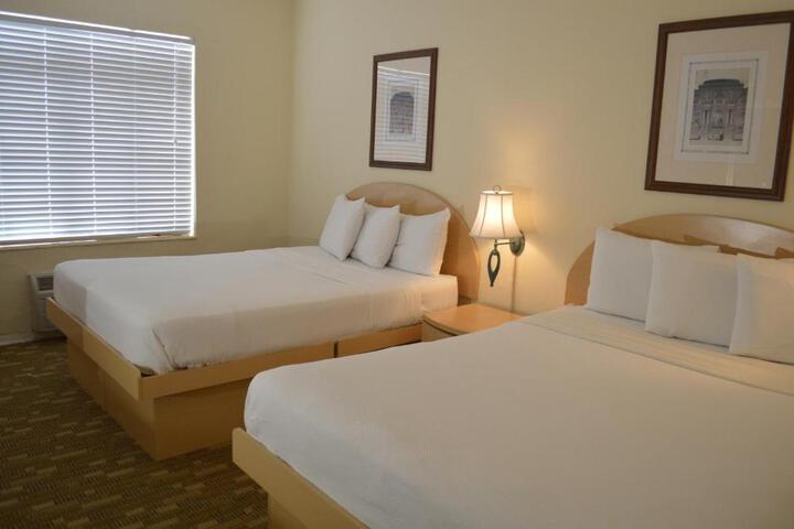 B2 Dxdeluxe Room 2 Queen Beds (23 of 26)