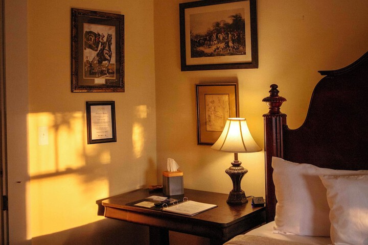 Room 46 of 153