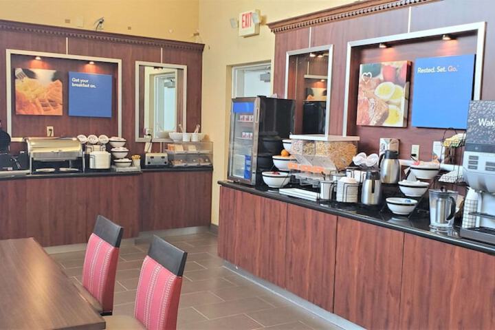 Breakfast area