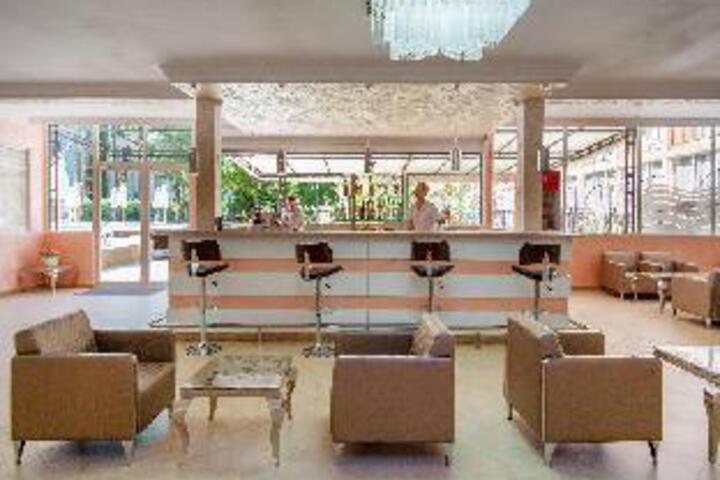Hotel 8 of 23