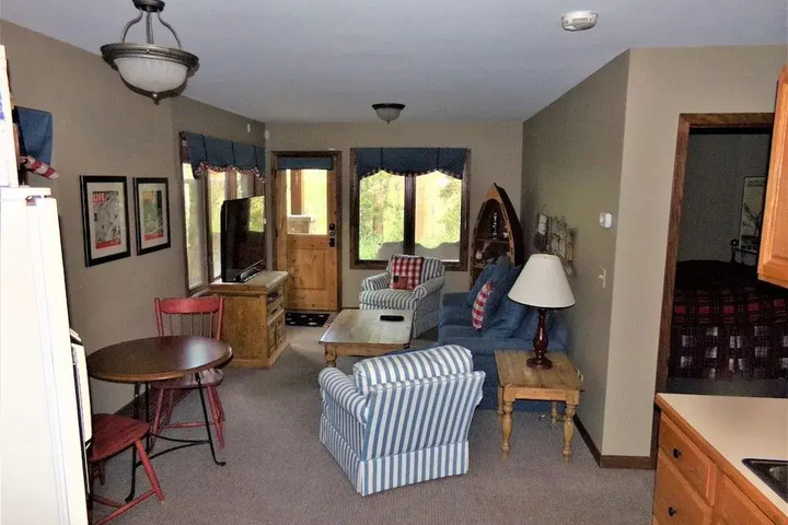 Room 5 of 20