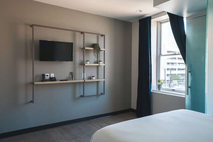 Room 26 of 72