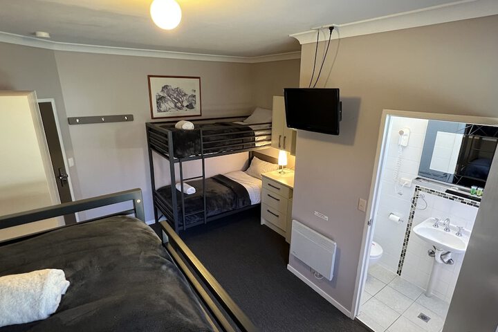 Room 16 of 23