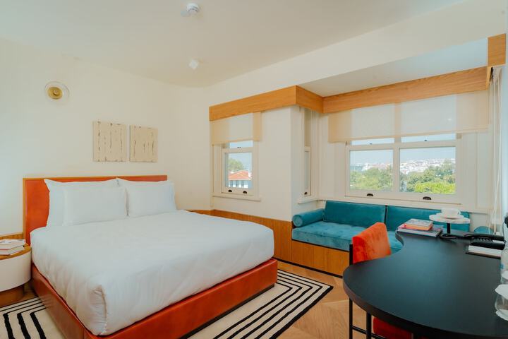 Room 27 of 113