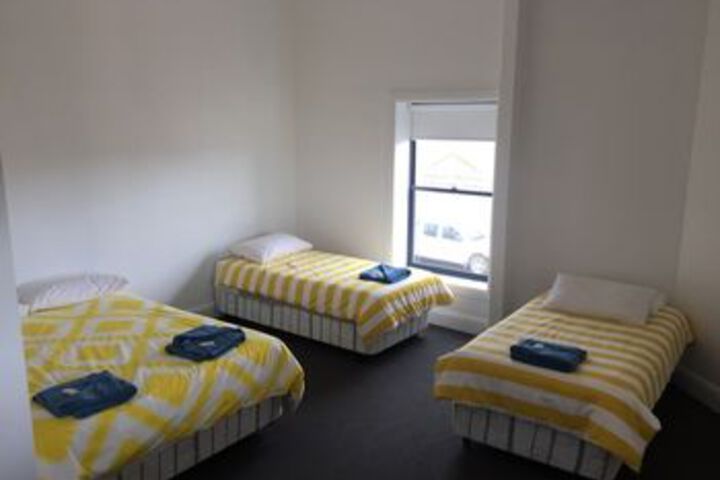 Room 9 of 20