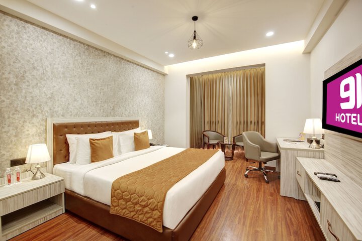Room 25 of 79