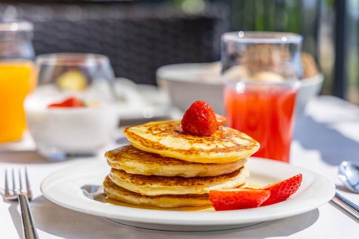 Breakfast/Coffee Service 125 of 137