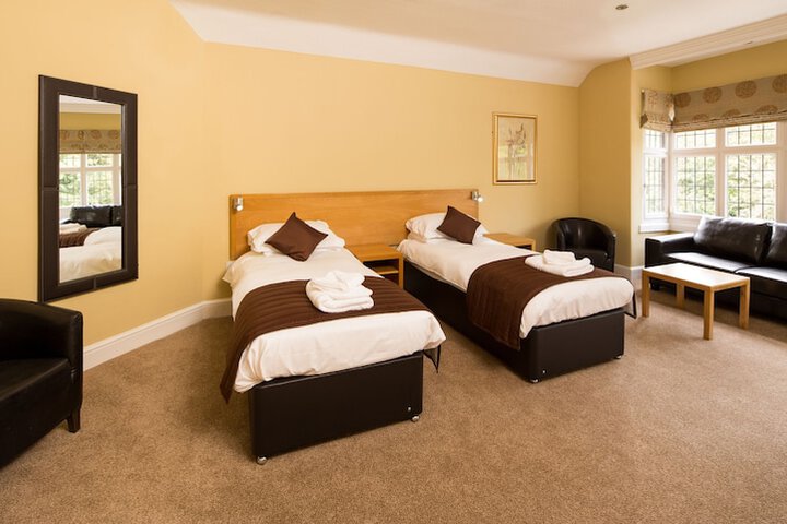 Room 10 of 47