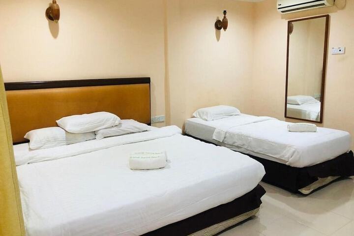 Room 18 of 52