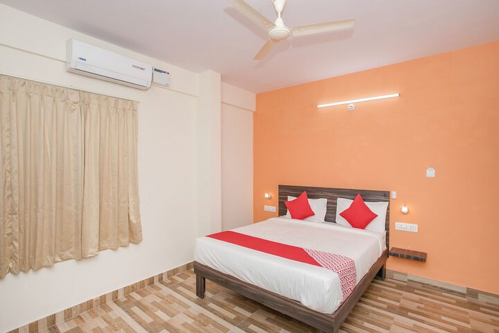 Room 10 of 20