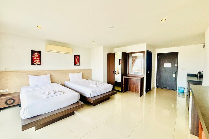 Room 47 of 164
