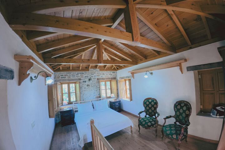 Room 4 of 23