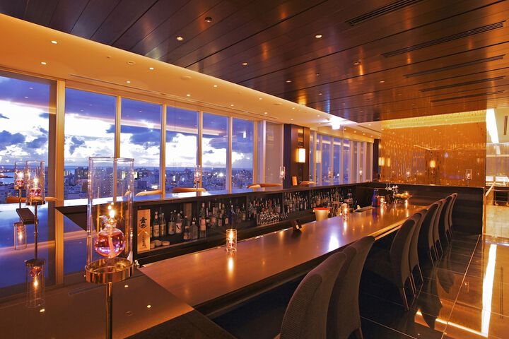 Lounge 99 of 130