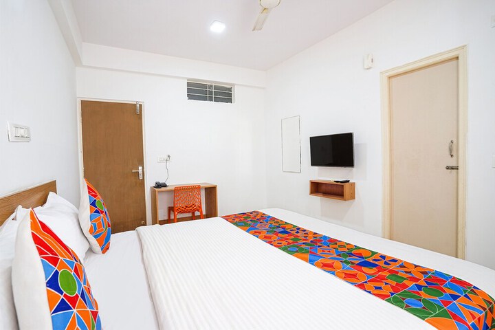 Room 12 of 41