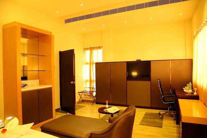 Room 14 of 49