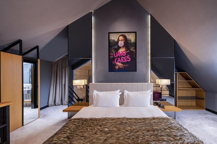 Room 51 of 175