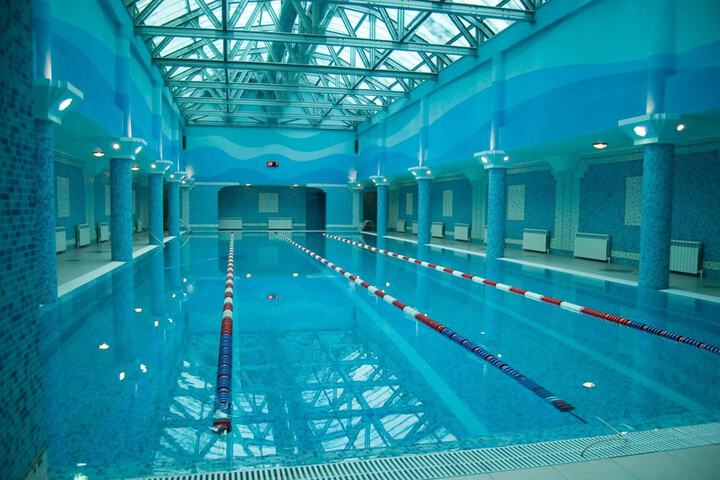 Pool Hotel