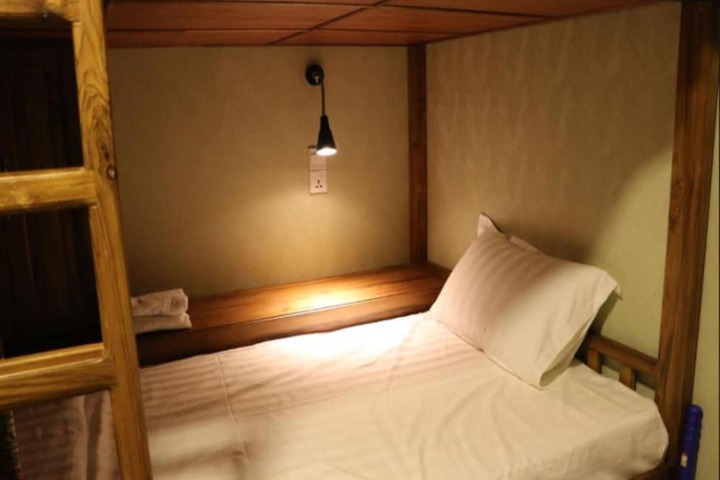 Room 2 of 17