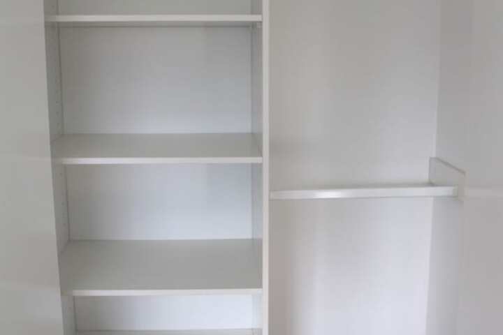 Room 8 of 27