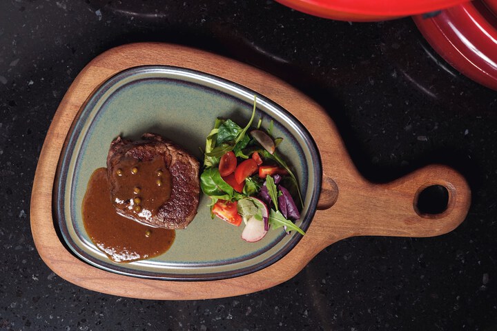 Dining 52 of 58