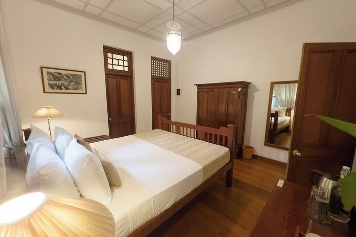 Room 25 of 60