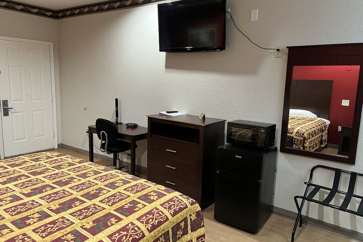 Room 5 of 30