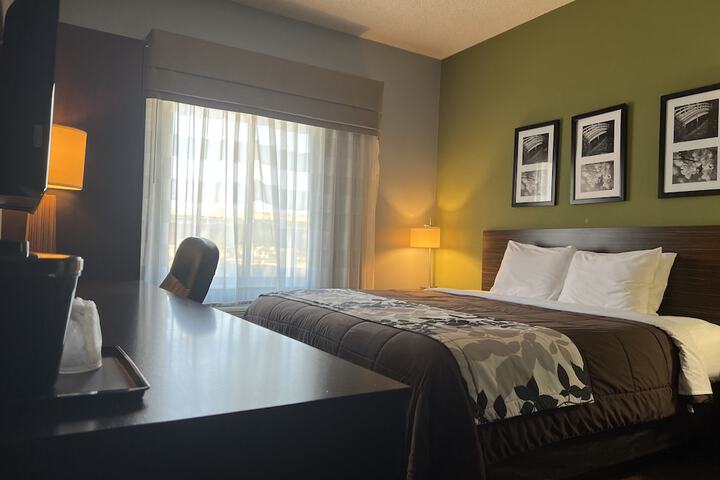 Room 21 of 64