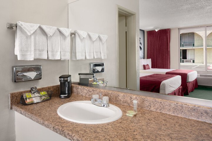 Bathroom sink