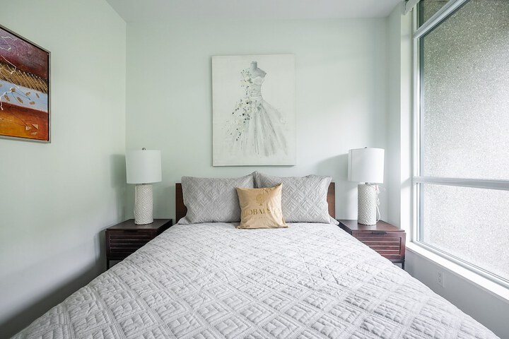 Room 19 of 330