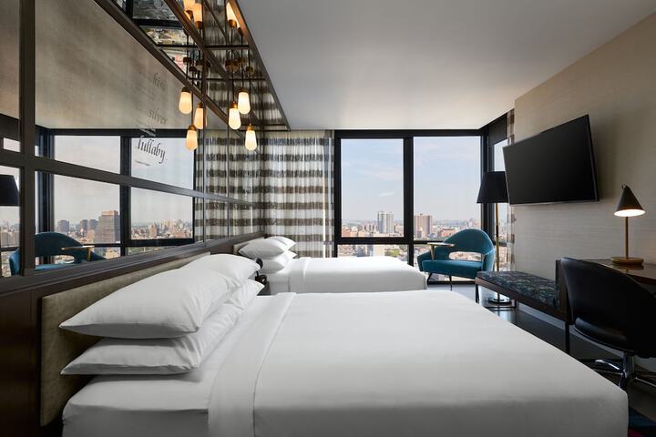 Room 22 of 42