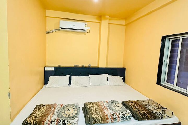 Room 7 of 11