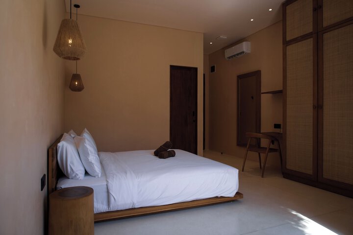 Room 12 of 61
