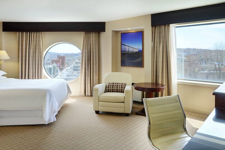 Room 8 of 75
