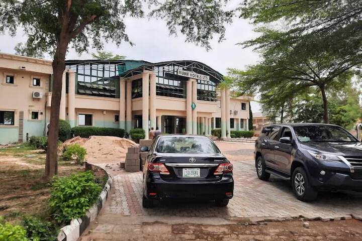 Hotel 67 of 79