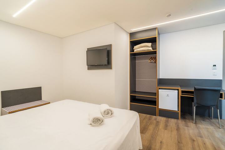 Room 6 of 58