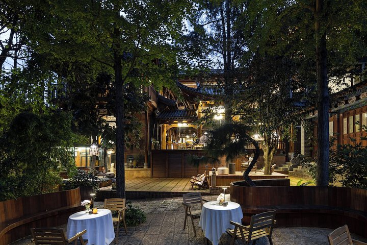 Hotel Exterior 97 of 102