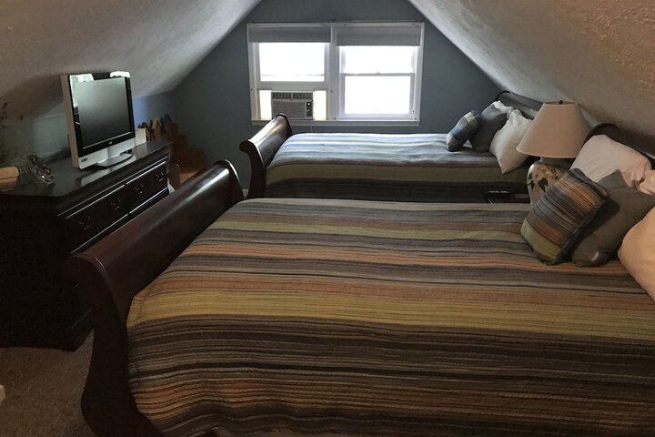 Room 69 of 400