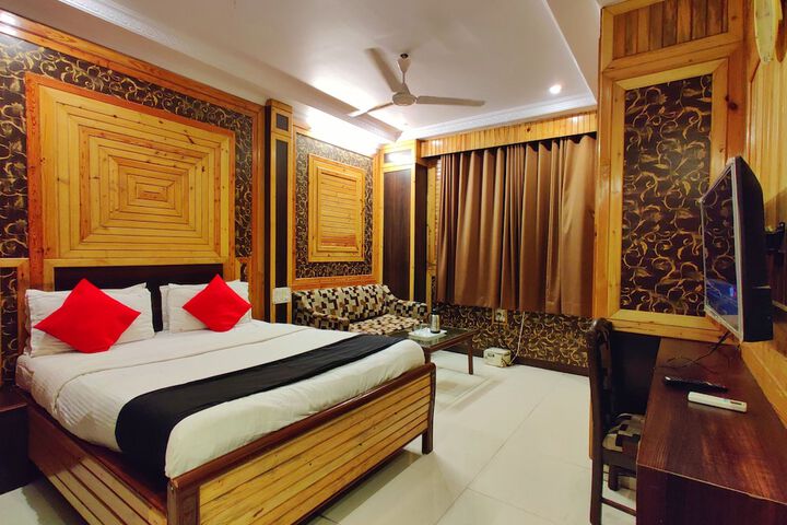 Room 52 of 125