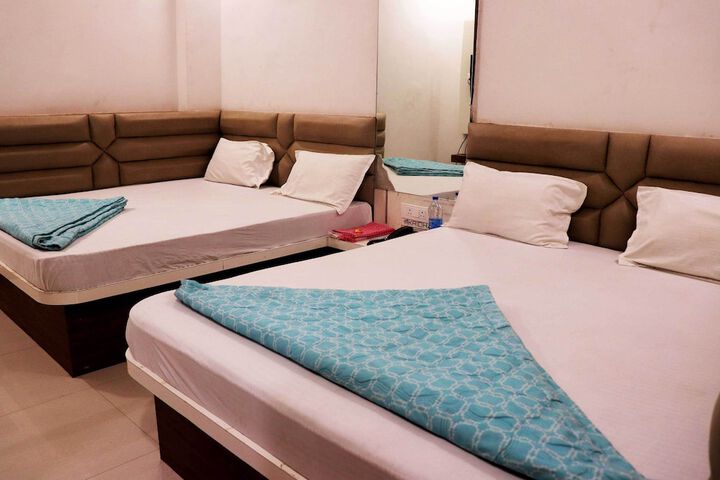 Room 44 of 59