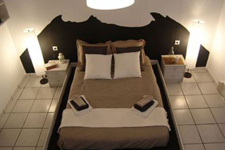 Room 27 of 46